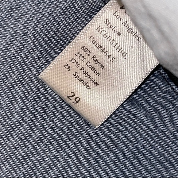 KanCan Skinny Distressed Jeans Women’s 29 Mid Rise Light Blue Wash Raw Hem - Picture 11 of 12